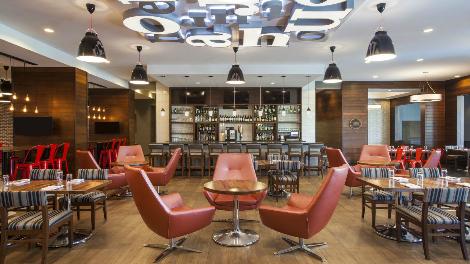 Commonwealth Park Suites Hotel