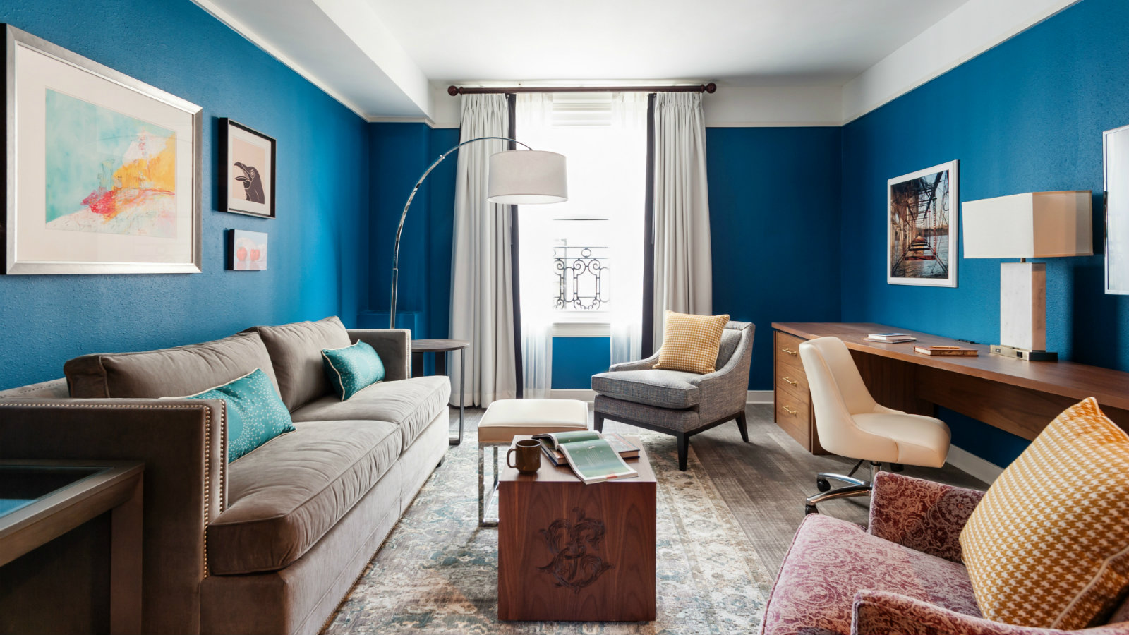 Commonwealth Park Suites Hotel