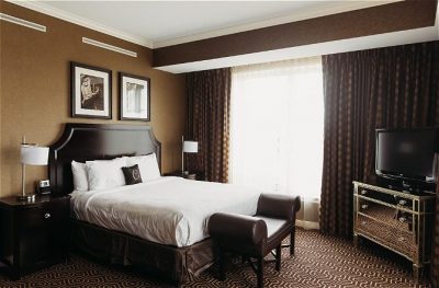 Capone Suite