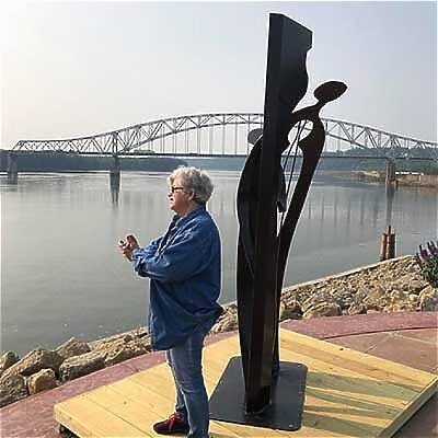 Meet the Artist - Gail Chavenelle