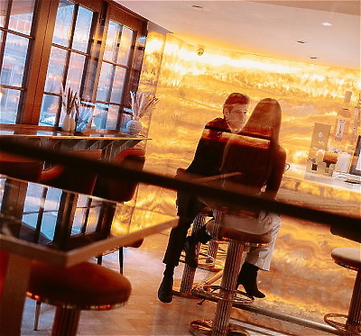 Zoi Lobby Bar