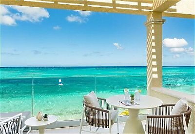 Skypool Rooftop Beachfront Villa 11 Bdrm