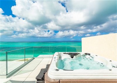 Photo of Two Bedroom Beachfront Skypool Penthouse Suite 11