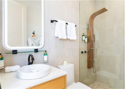 Eleven Bedroom Beachfront Skypool Penthouse Suite 12