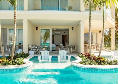 One Bedroom Beachfront Pool Junior Suite 08