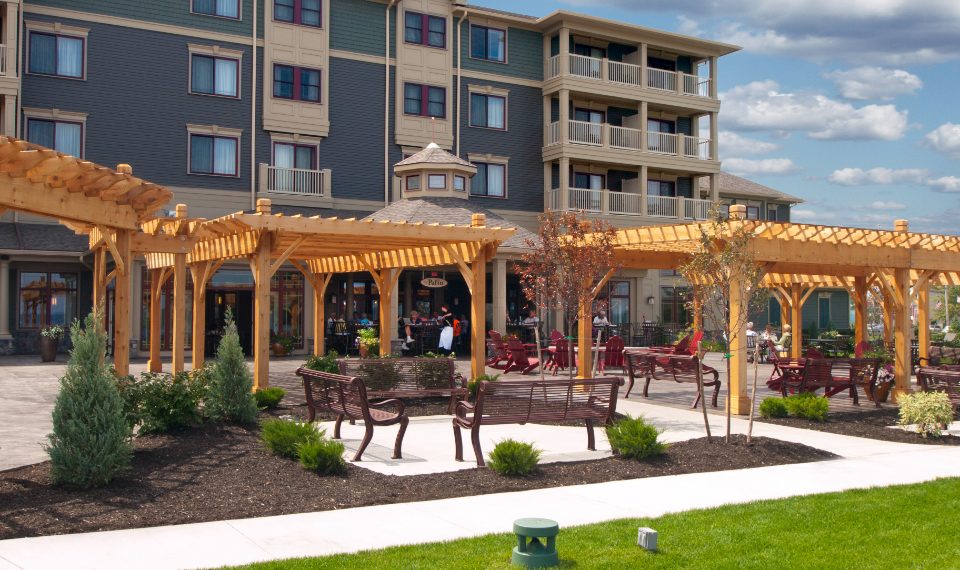 Waterfront Luxury Hotel in Upstate New York 1000 Islands Harbor Hotel