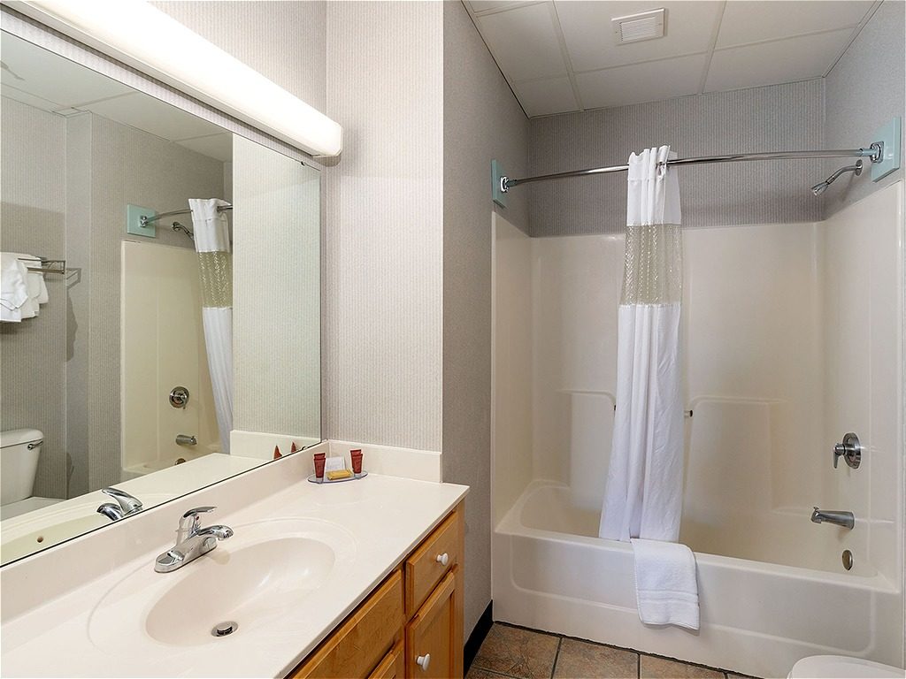 Three Bedroom Condo 14