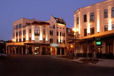 Front entrance of James Madison hotel