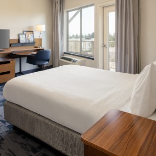 Santa Cruz California hotel guest room