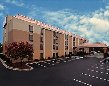 Best Western Plus University Inn Wilmington